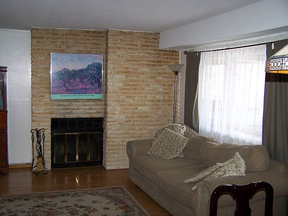 Living RM with Working Fire Place