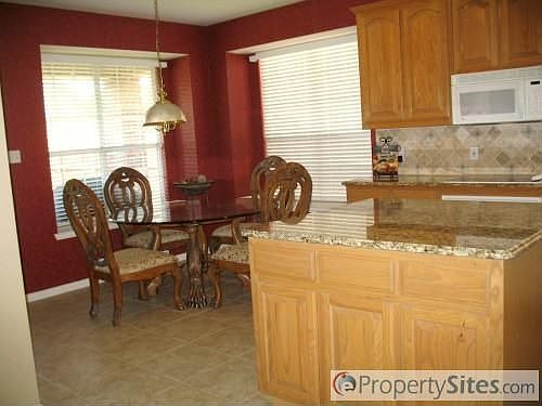 5th image of 3428 Edwards Dr