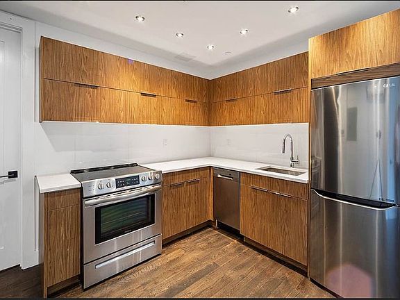 5th image of 495 Saint Johns Pl #6K