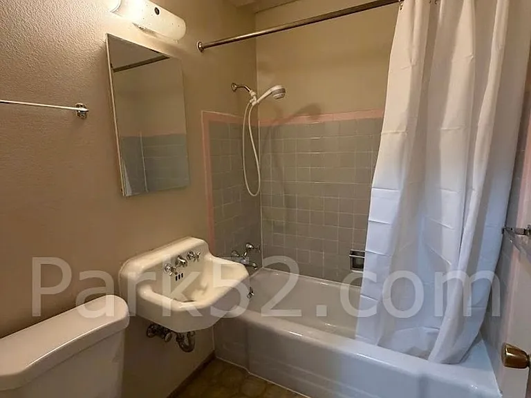3402 S 54th St #3 — Photo 9