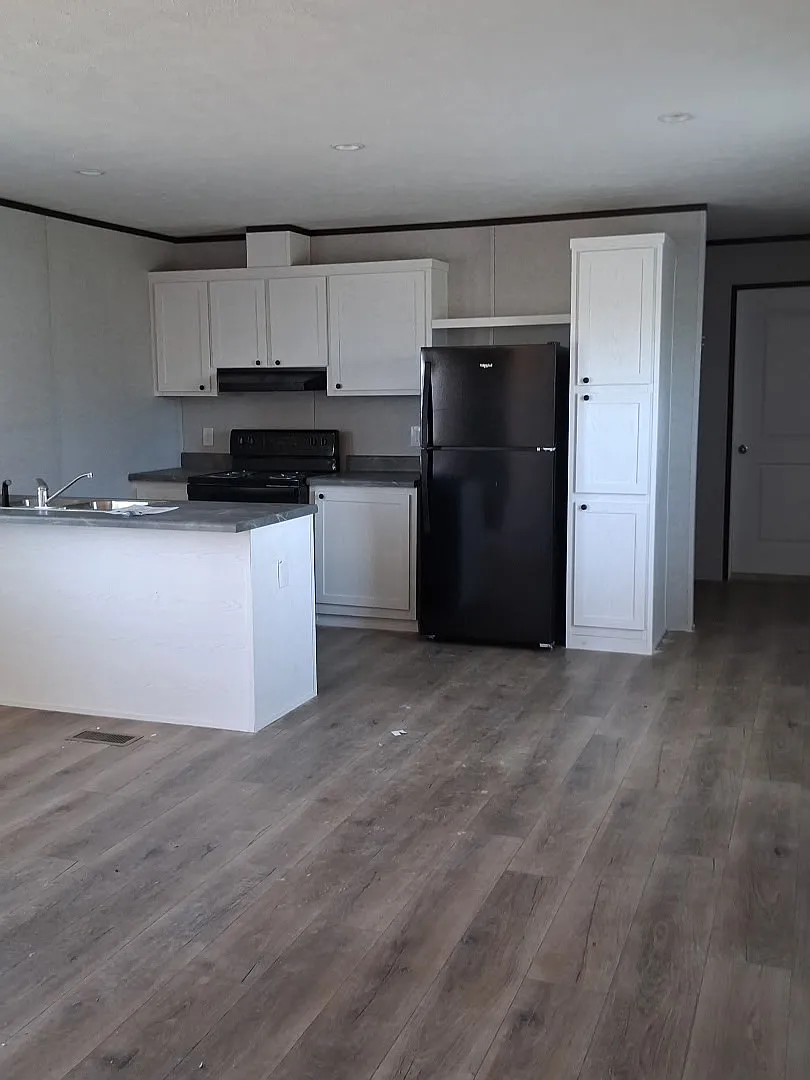 3 bed, 1672 sqft, $1,325 — Photo 3