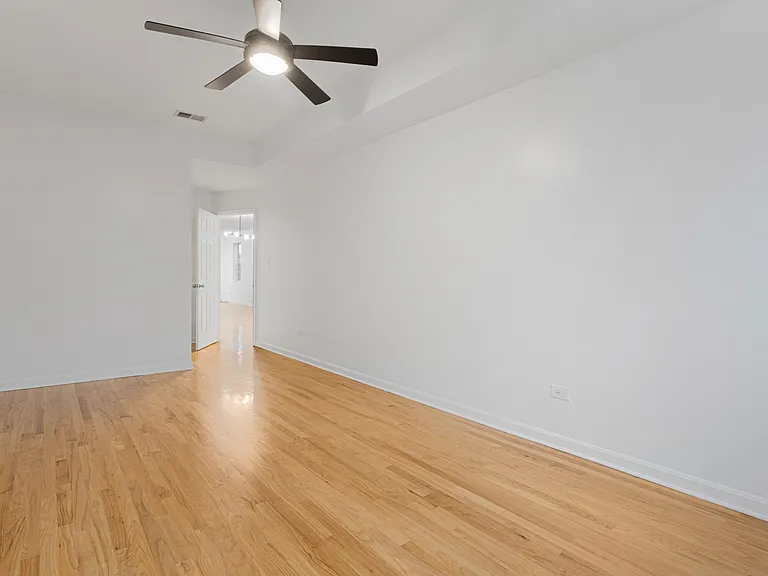 2014 W Superior St #1 — Photo 9