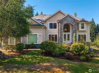 17921 64th St E, Lake Tapps, WA 98391
