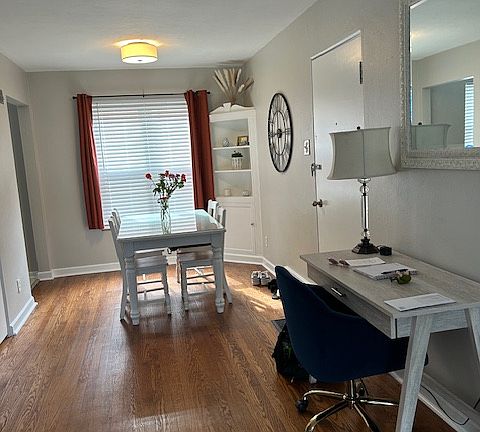 2nd image of 6219 Nagel Ave #2N