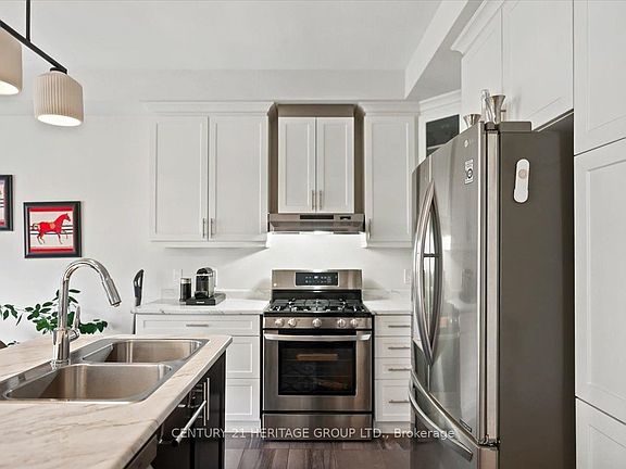 4th image of 100 Mondial Cres