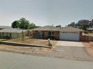 1320 Somermont Dr, El Cajon, CA 92021