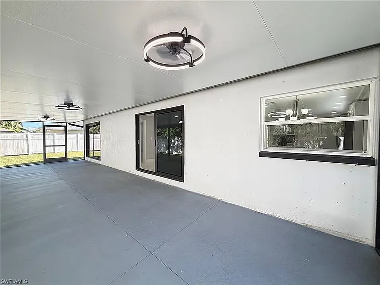 959 N Town And River Dr — Photo 23