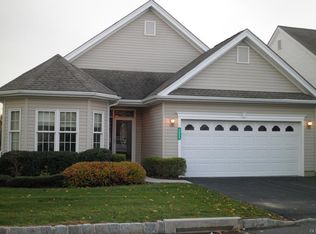 4080 Pine Hurst Dr, Northampton, PA 18067
