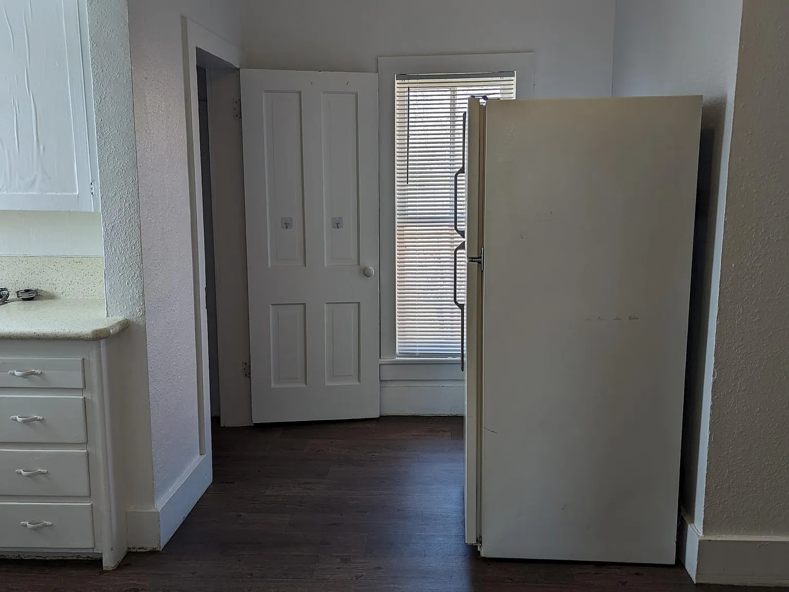 1 bed, 550 sqft, $850 — Photo 2