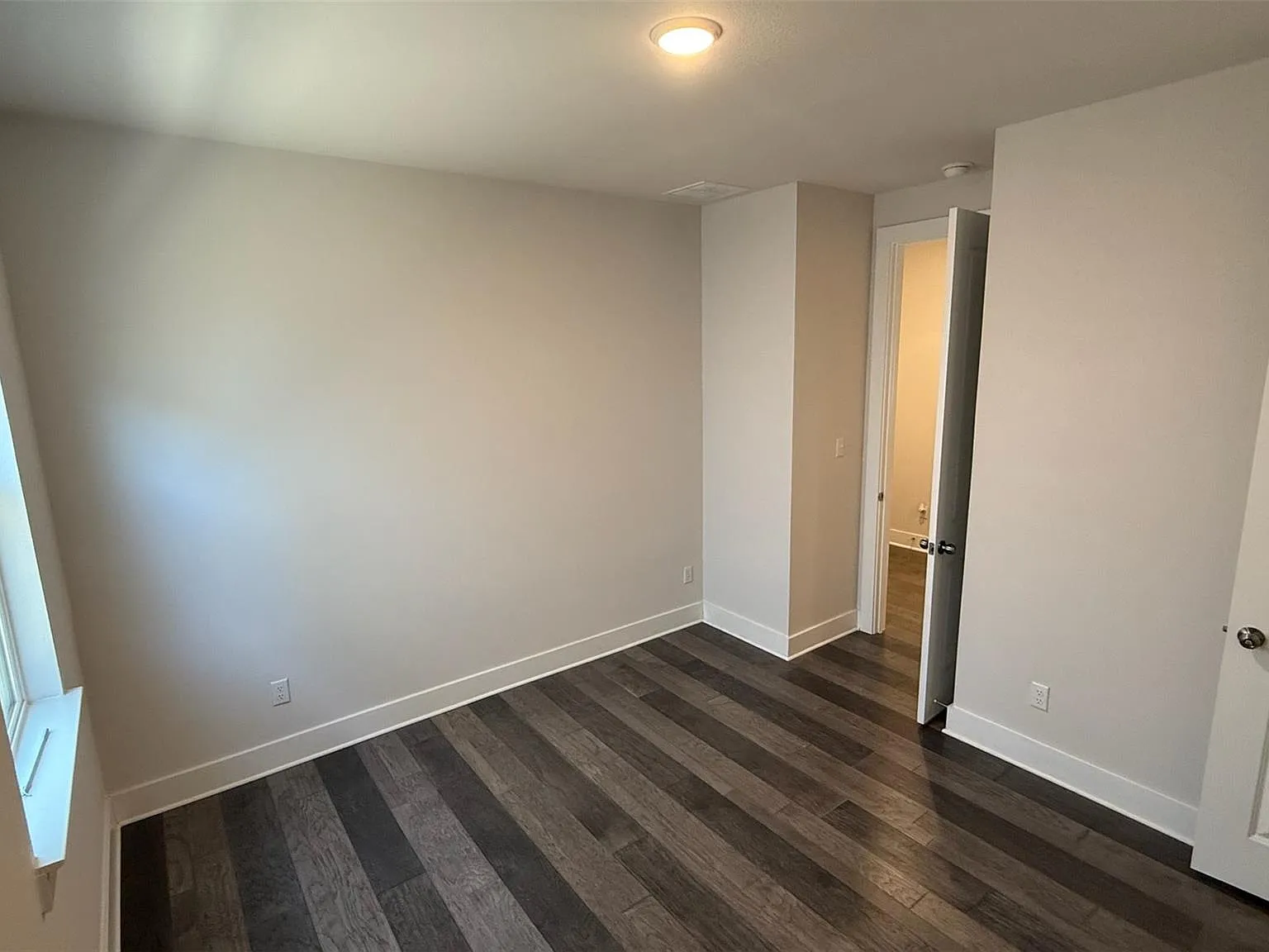 4 bed, 3.0 bath, 2253 sqft, $2,600 — Photo 4