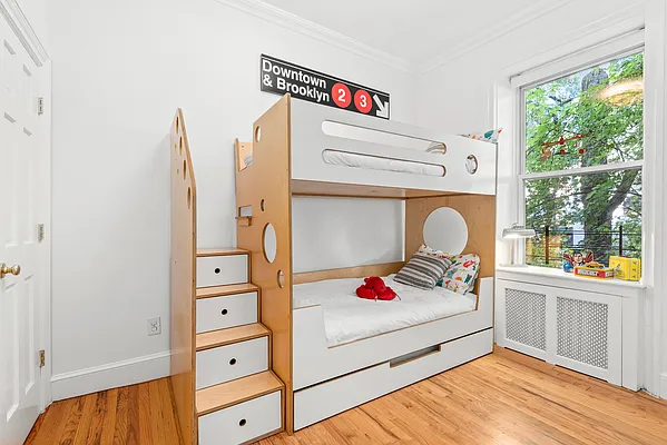 Sold by Compass | media 20