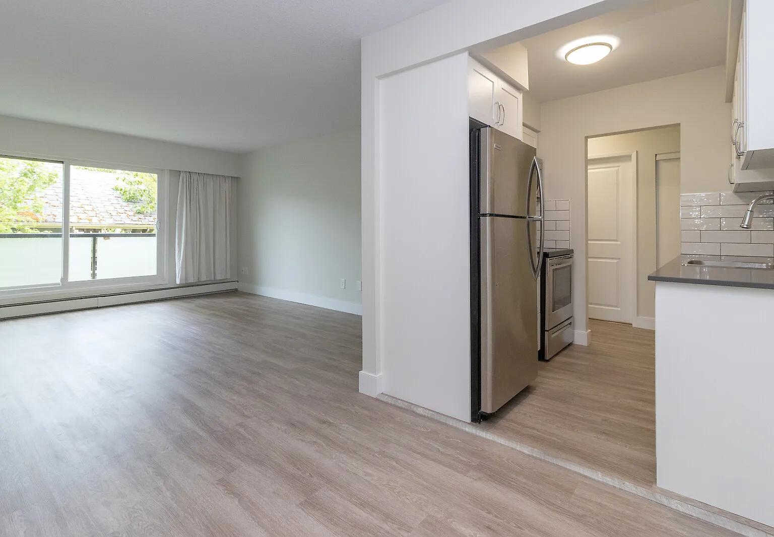 Madrona Manor Apartments — Photo 3