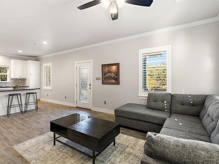 414 Gregg Dr — Photo 29