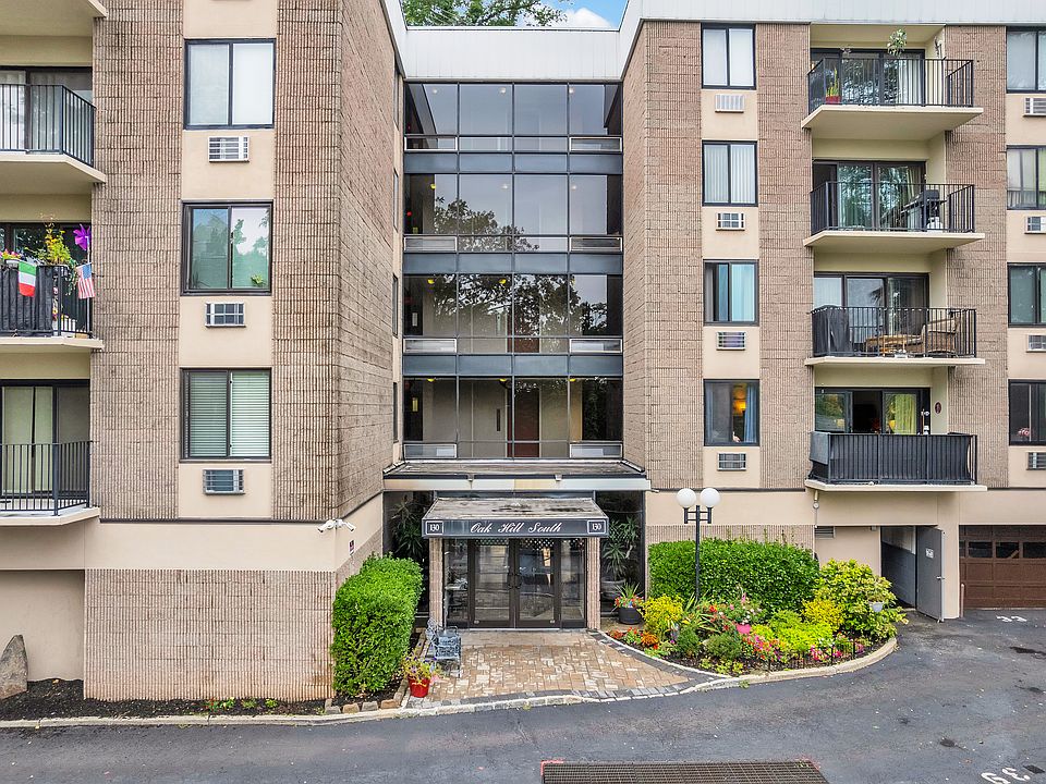 1st image of 130 Colonial Pkwy APT 4H