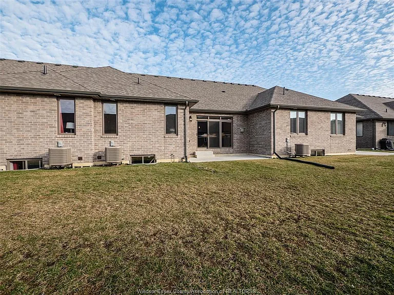 1397 Cypress Ave — Photo 24