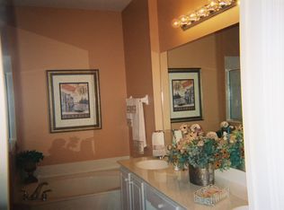 905 Eastham Way APT 102, Naples, FL 34104