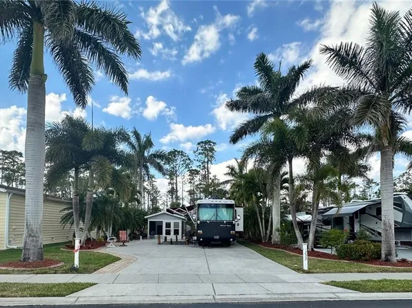 1232 Diamond Lake CIR, NAPLES, FL 34114