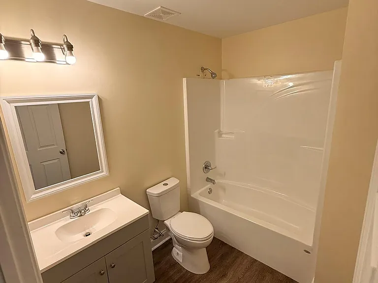 122 Ronald Pride Blvd #B — Photo 12