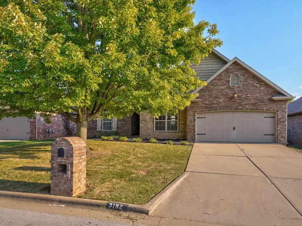 3192 W Melbourne Street, Springfield, MO 65810