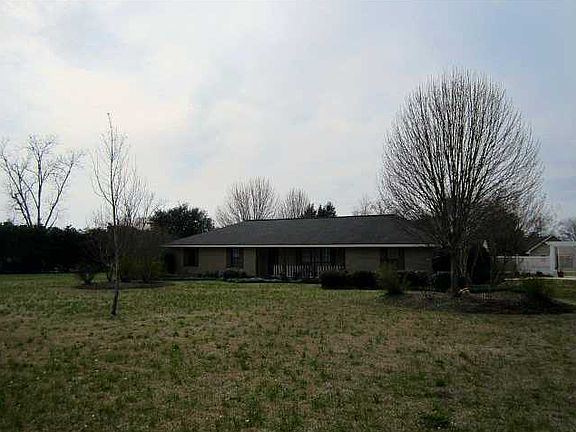 2nd image of 1110 Lynnwood Dr