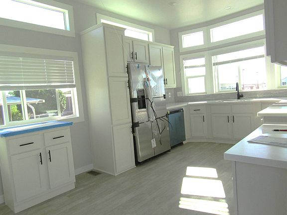 4th image of 4700 E Main St #L65