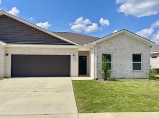 113 Jennie Dr, Dothan, AL 36301