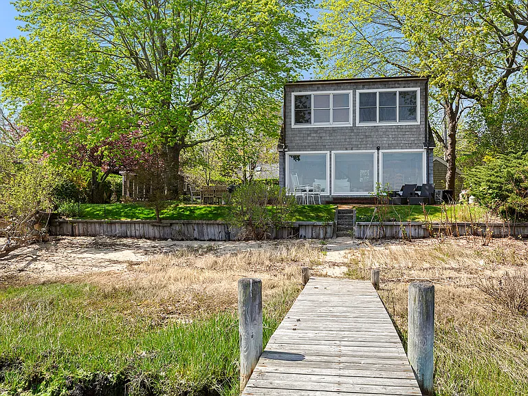 7 Bayview Rd — Photo 2