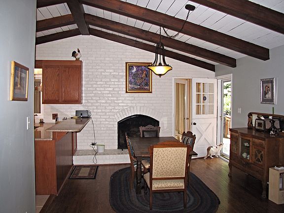 vaulted ceiling and gas logs