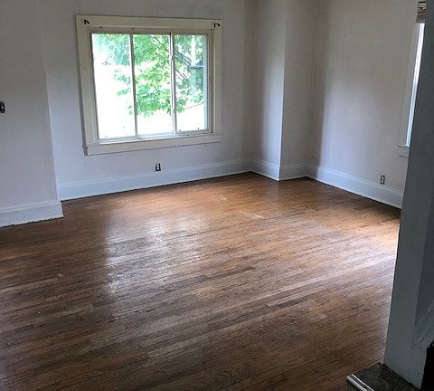 5th image of 10024 W 130th St
