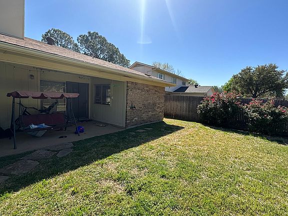 2nd image of 229 Heather Glen Dr
