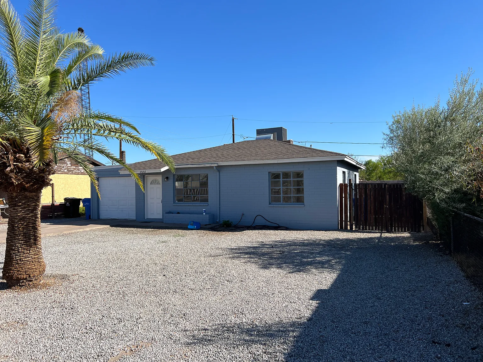 2 beds 1 bath House in Phoenix — Photo 2