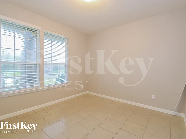 7807 Jarrod Way — Photo 12