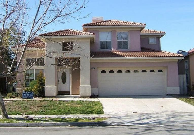 1st image of 2353 Flickinger Ave