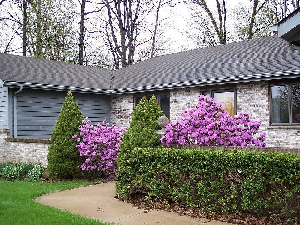 Courtyard entry