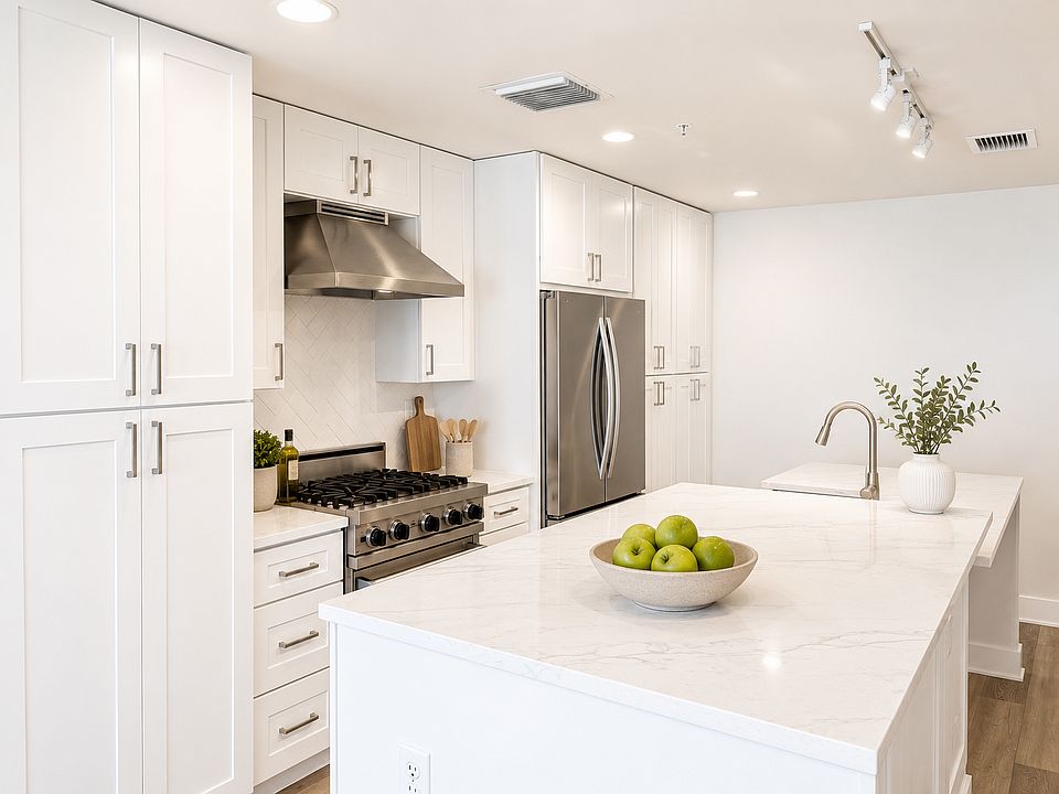 1st image of 1208 E Kennedy Blvd #617E