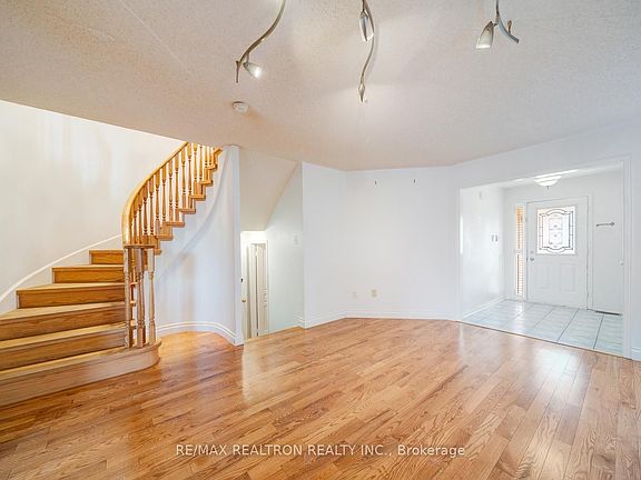 3rd image of 60 Harmony Rd