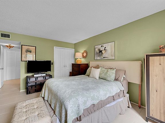 5th image of 7502 NW 30th Place #211