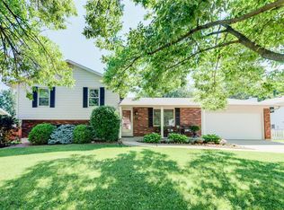 1608 Dahlia Ct, Saint Charles, MO