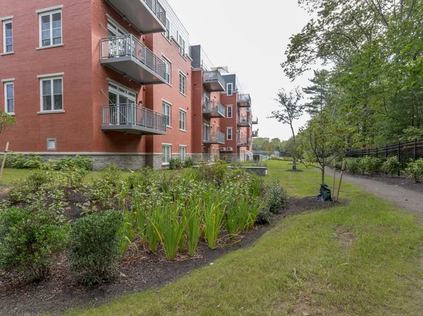 75 McAuley Way #203, Portland, ME 04103