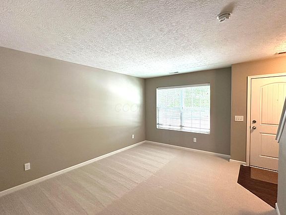 3rd image of 5545 Eagle River Dr #649