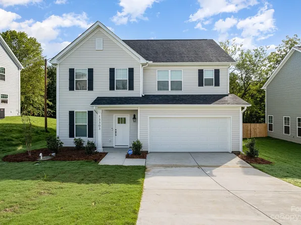 13313 Circle Dr, Charlotte, NC 28262