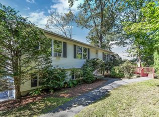 18 Curiosity Ln, Brewster, NY 10509