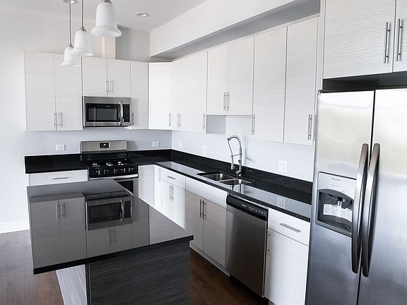 4th image of 2515 W Lawrence Ave Unit 4E
