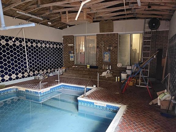 2nd image of 8246 Chellie Rd