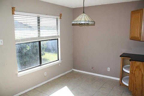 2nd image of 2418 Westlake Cir N
