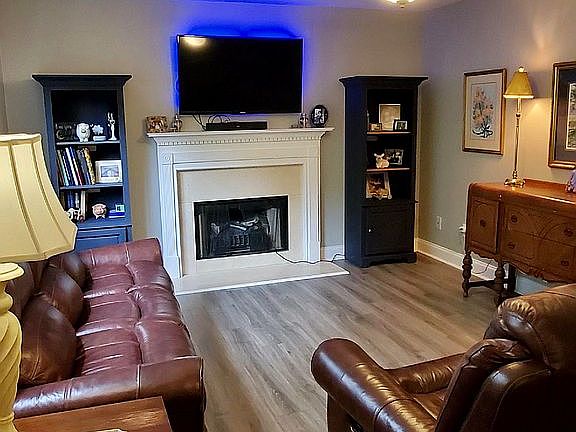 3rd image of 4940 Kensington Park Dr