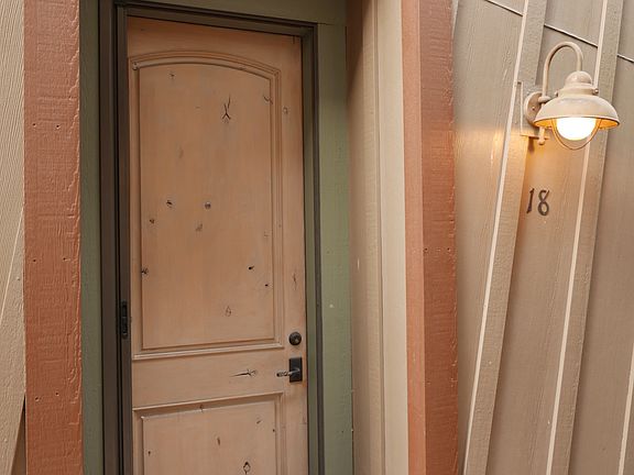 3rd image of 6296 N Park Ln #18