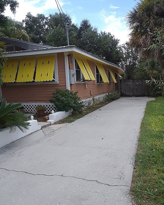 2nd image of 1218 Westover St