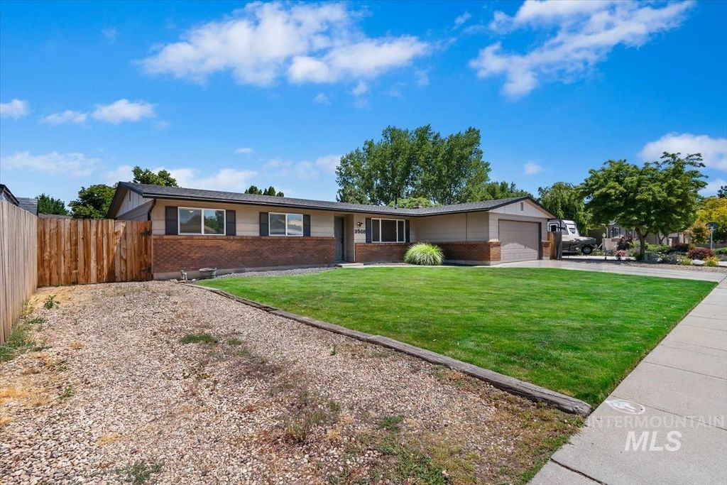 9568 W Atmore Dr, Boise, ID - View 3