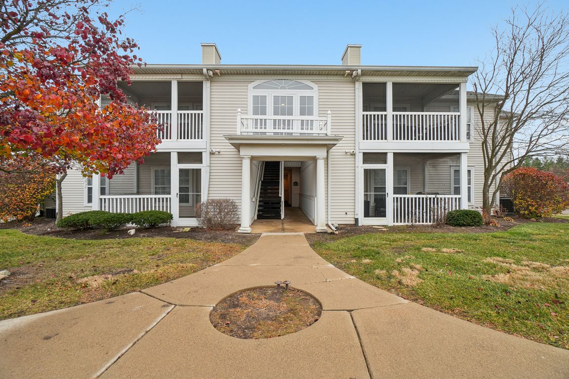 Joyce Ln-S2111-001.jpg